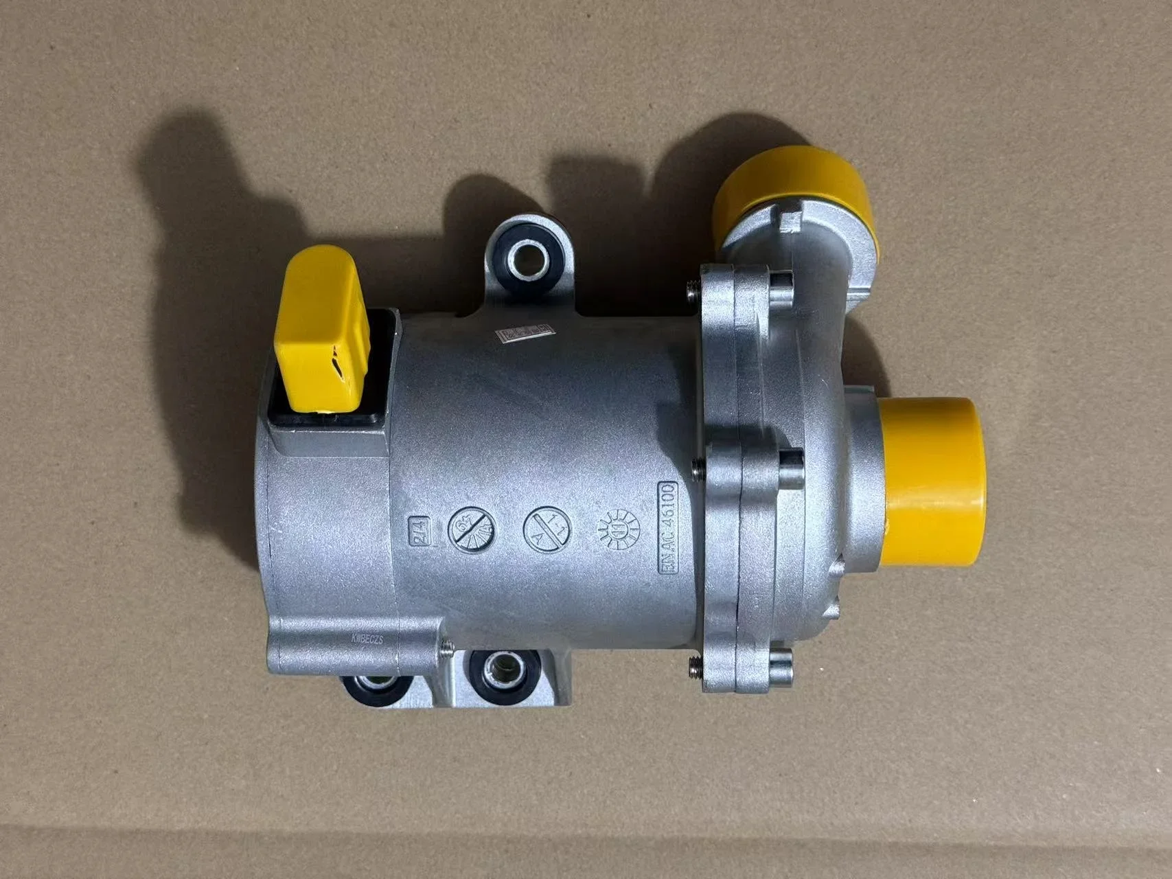 

TLF 11515A81BE9 11517597715 Водяной насос для 125i 220i 228i 320i 328i 420i 520i X1 X3 X4 Z4 F10 F18 F20 F21 F22 F23 F25 F26 F30 F