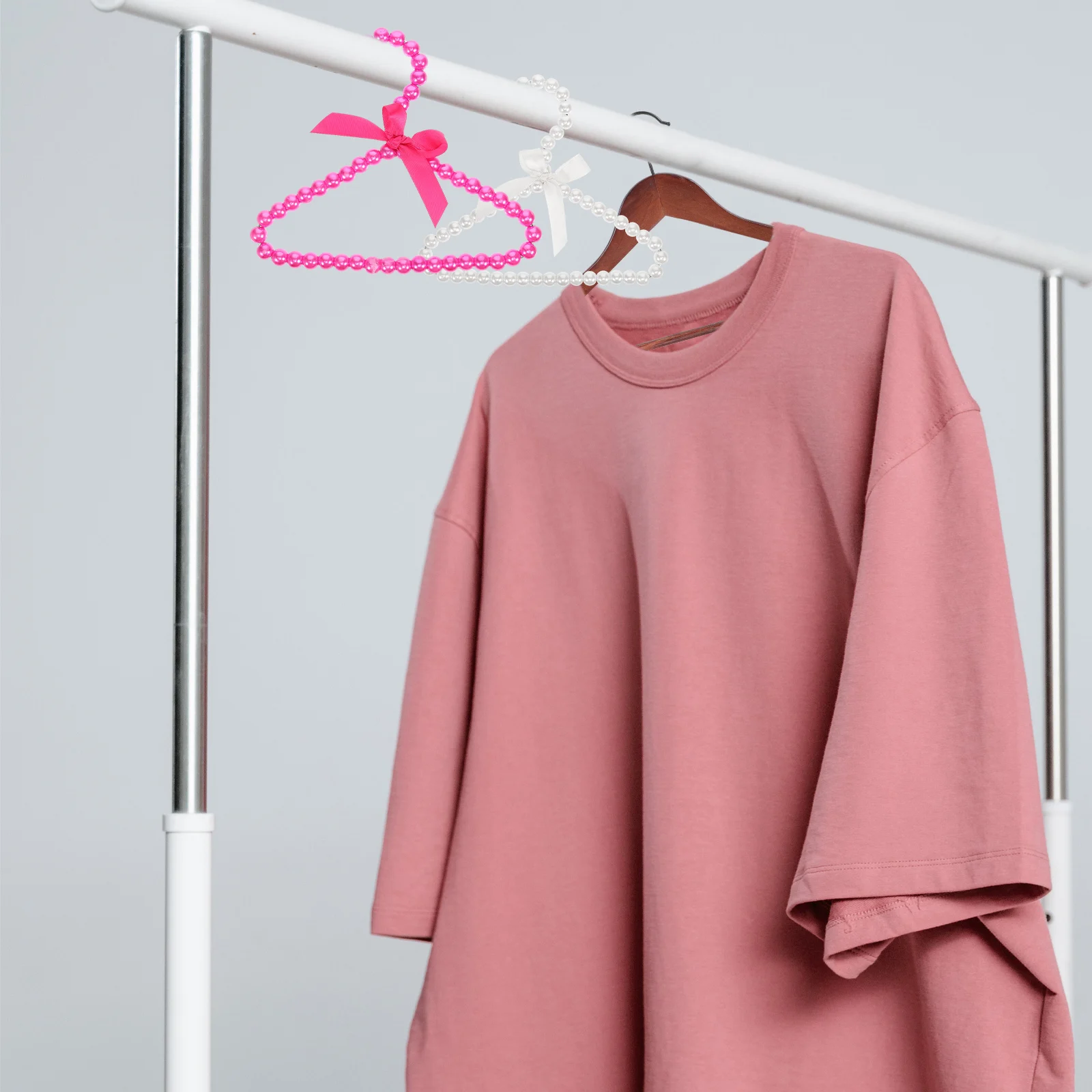 

4Pcs Pet Clothes Hangers Pearl Stylish Compact Drying Rack Dog Kids Baby Clothes Organizer Practical Pearl Hangers