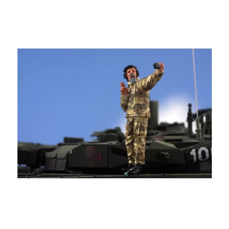 1:72 Scale Resin Material Ukraine Tank Corp People Take Position 1 Suitable For Tank Scenes Collectible Decorative Gifts Display