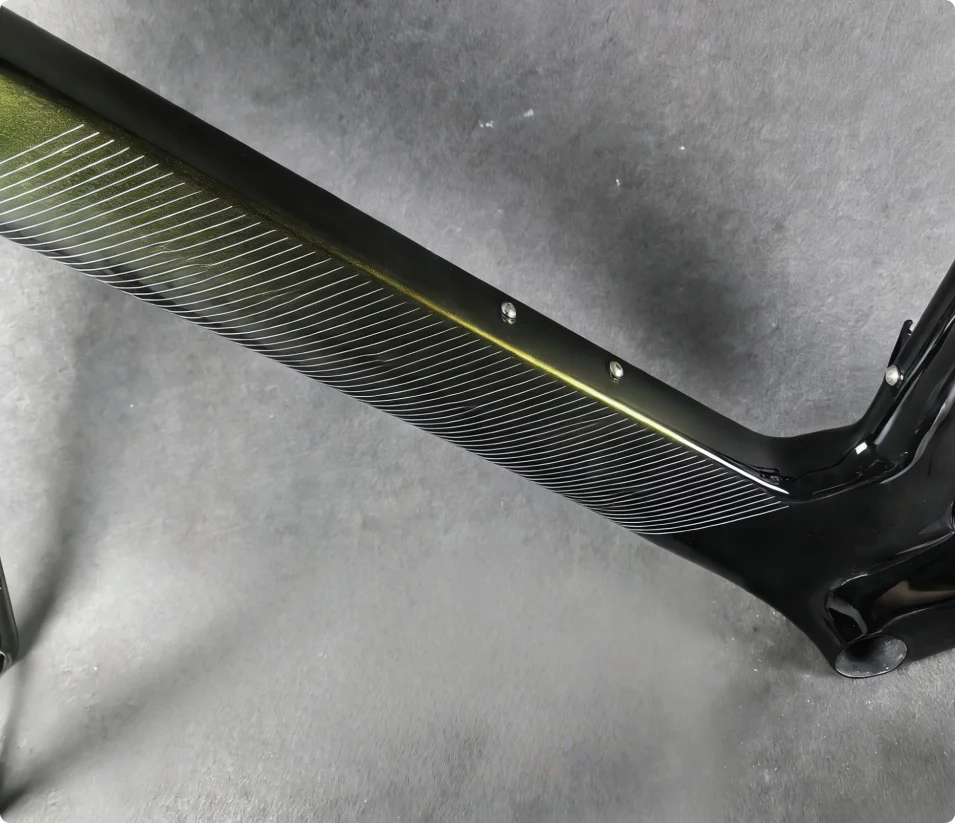 High-quality RC Carbon Road Frameset T47 Full Internal Routing 700C Wheels Custom Logo green gold