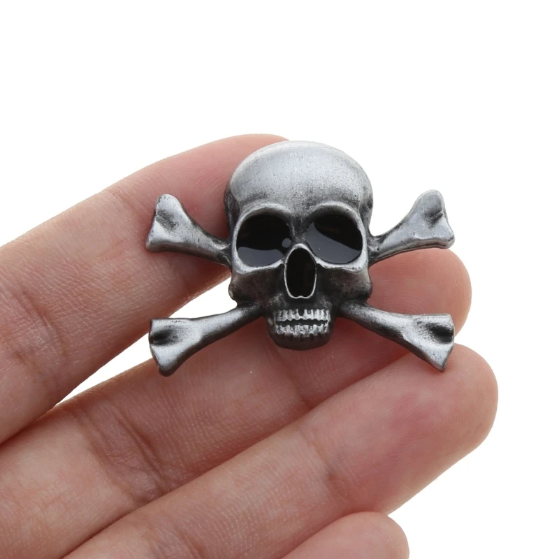 Gothic Skull Daggers Badge Pin Vintage Horror Skeleton Brooch Crossing Swords Badge Clothing Pin Jewelry Lapel Pin