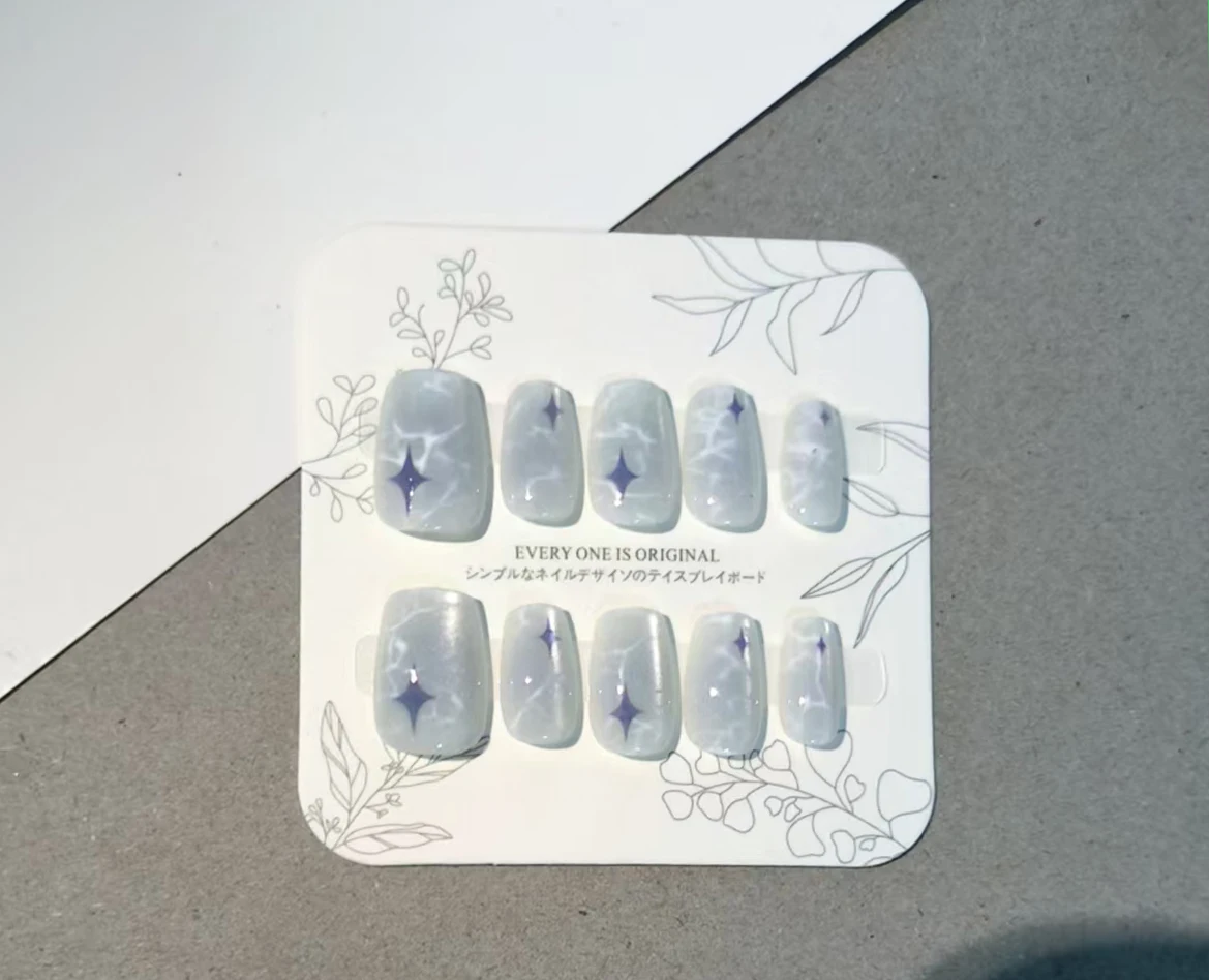 

10pcs Summer Water Ripple Kawaii Star Fake Nails Press On Nails Tips Reusable Blue Korean Short Square False Nails