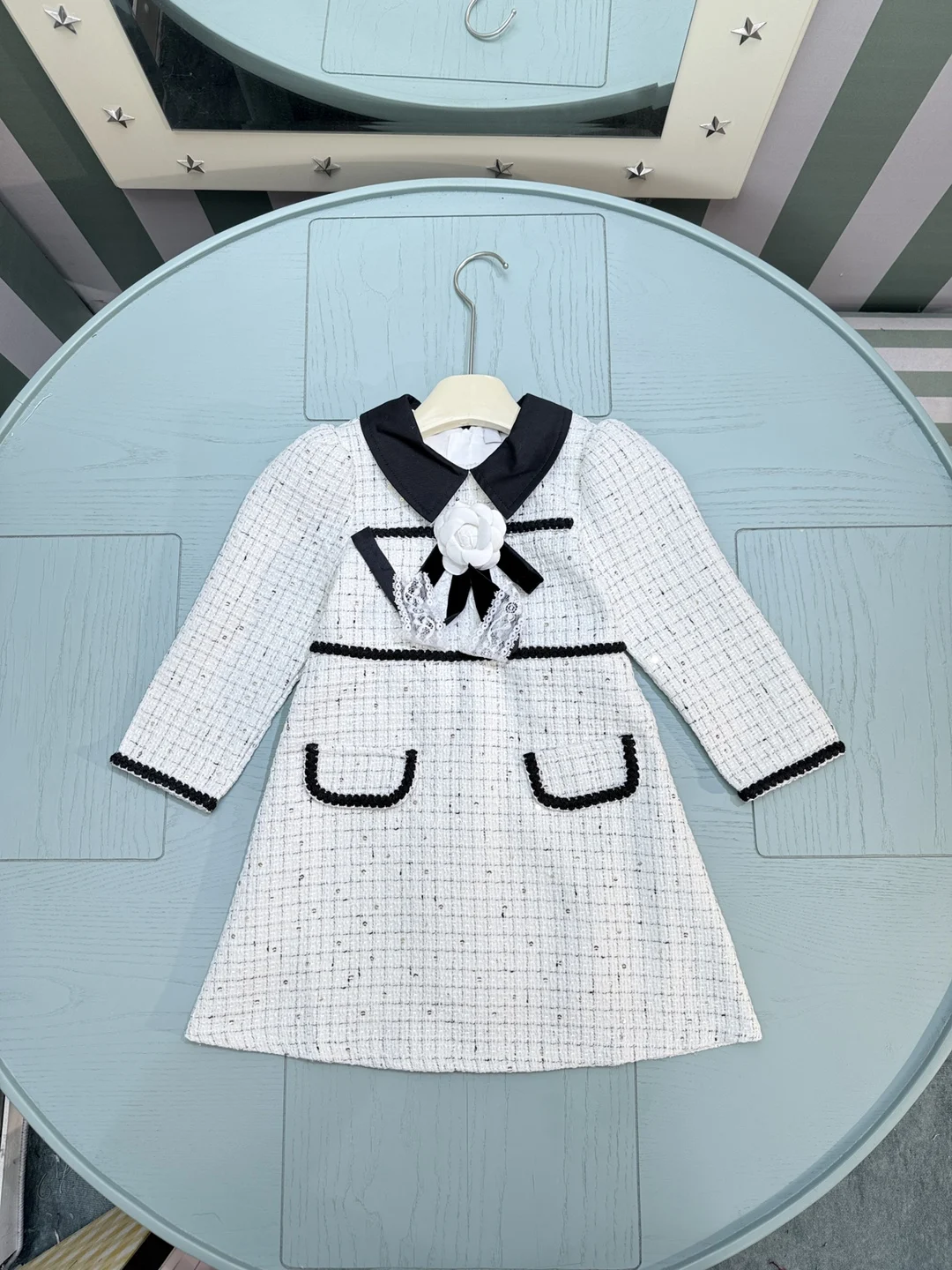 

2025 Autumn girl dress retro bow flower pin collar decoration children clothing formal party dress