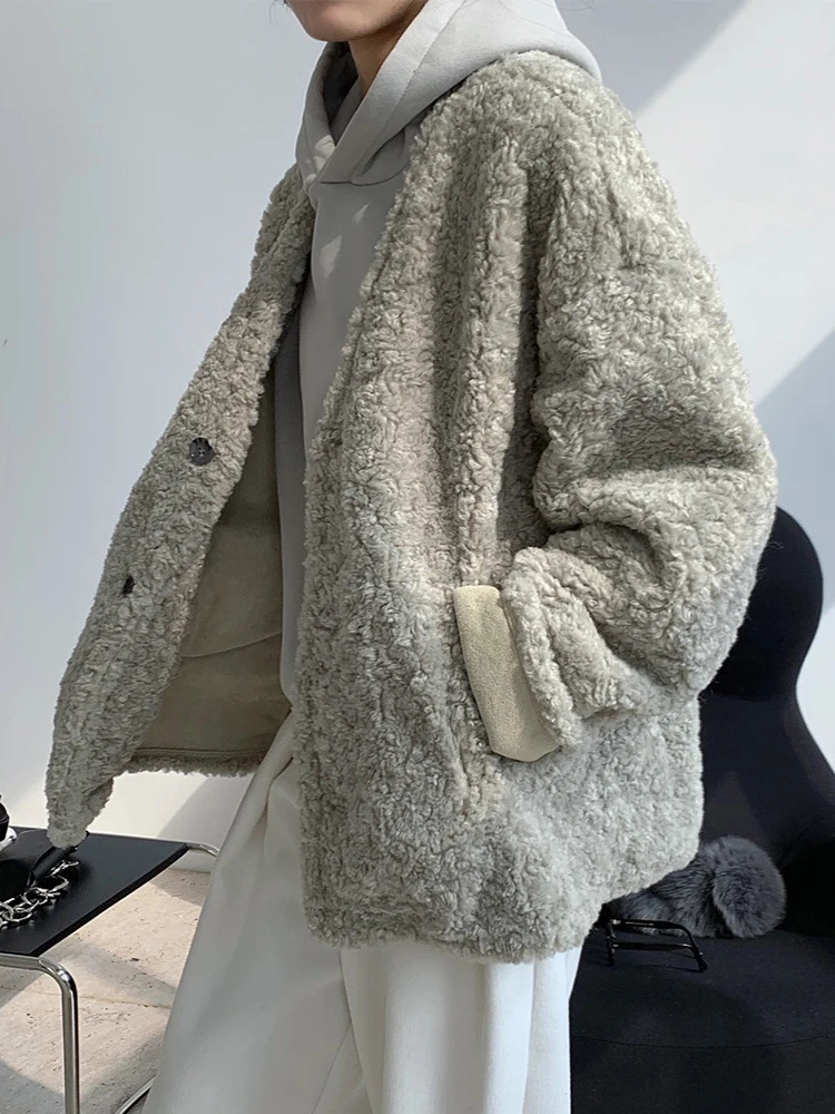 Simple V-neck Winter Imitation Lambwool Teddy Jacket Women 2024 New Loose-fit Casual Warm Faux Fur Coats Female шуба женская