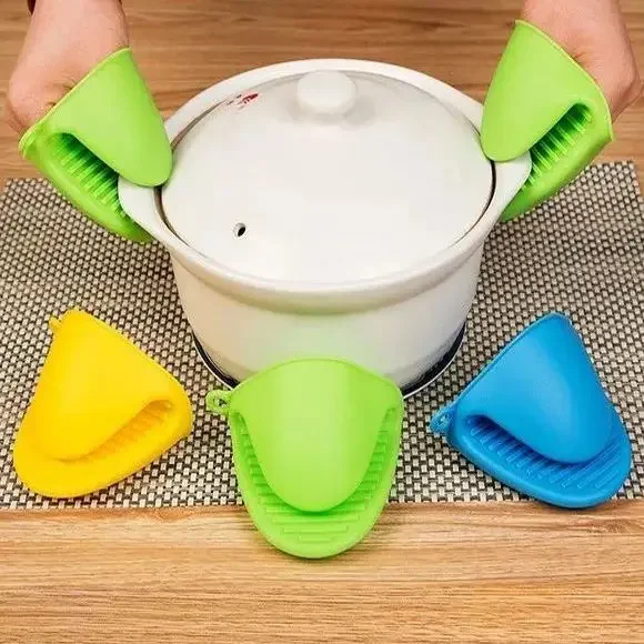 

Thickened kitchen insulation clip, silicone insulation glove, high-temperature and scald resistant clip, oven clamp bowl