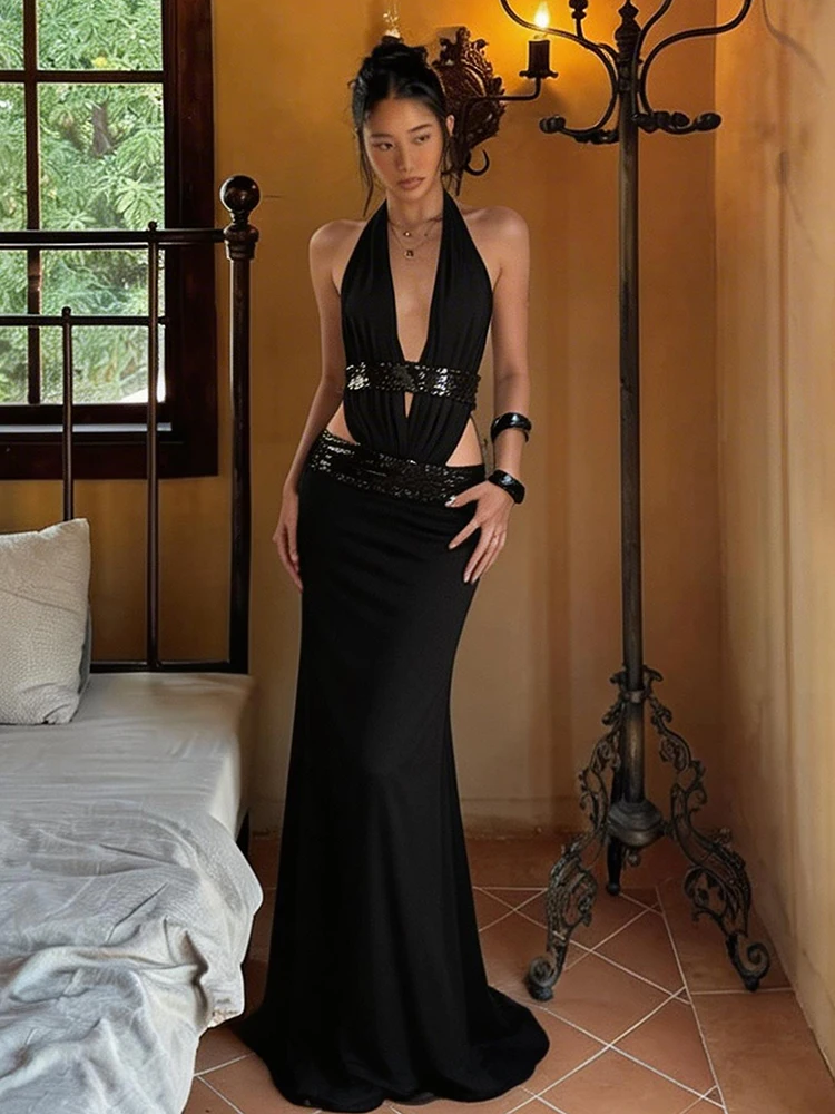 

Сексуальный комплект из 2 предметов Nibber: женский боди с пайетками, V-образным вырезом и открытой спиной + юбка с эластичной талией. Идеально для отпуска, летних вечеринок и выпускных балов.