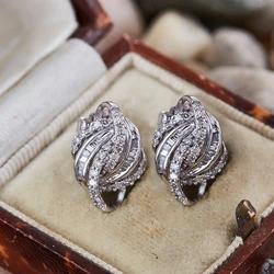 Huitan Delicate Bright Zirconia Stud Earrings for Women Engagement Jewelry Fashion Silver Color Accessories for Wedding Ceremony