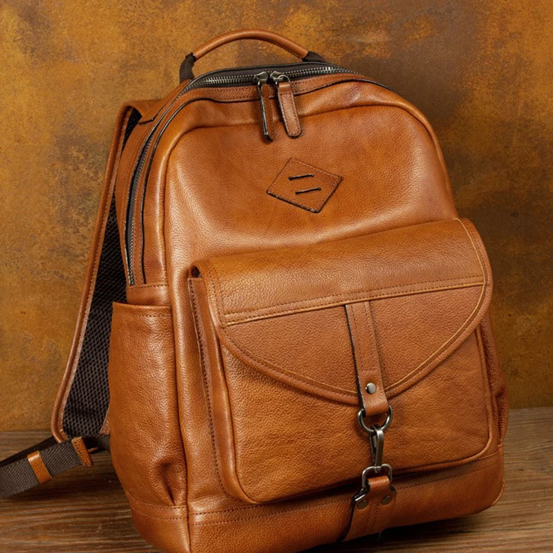 Retro handmade patina top layer cowhide leather backpack for men; genuine leather backpack for casual travel with large capacity