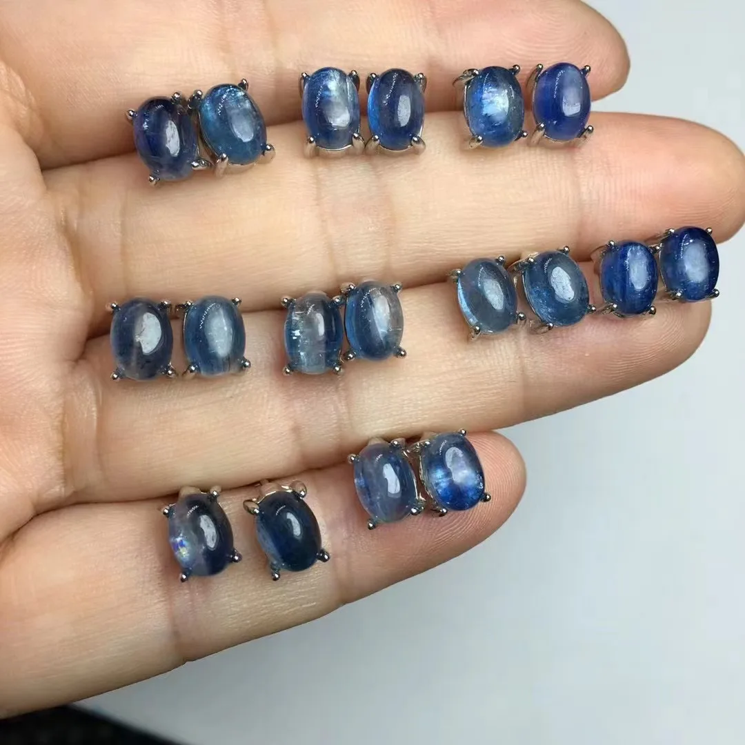 Unit One Pair 925 Silver With Hot Selling Natural Aquamarine Crystal Healing Oval Shape Earrings