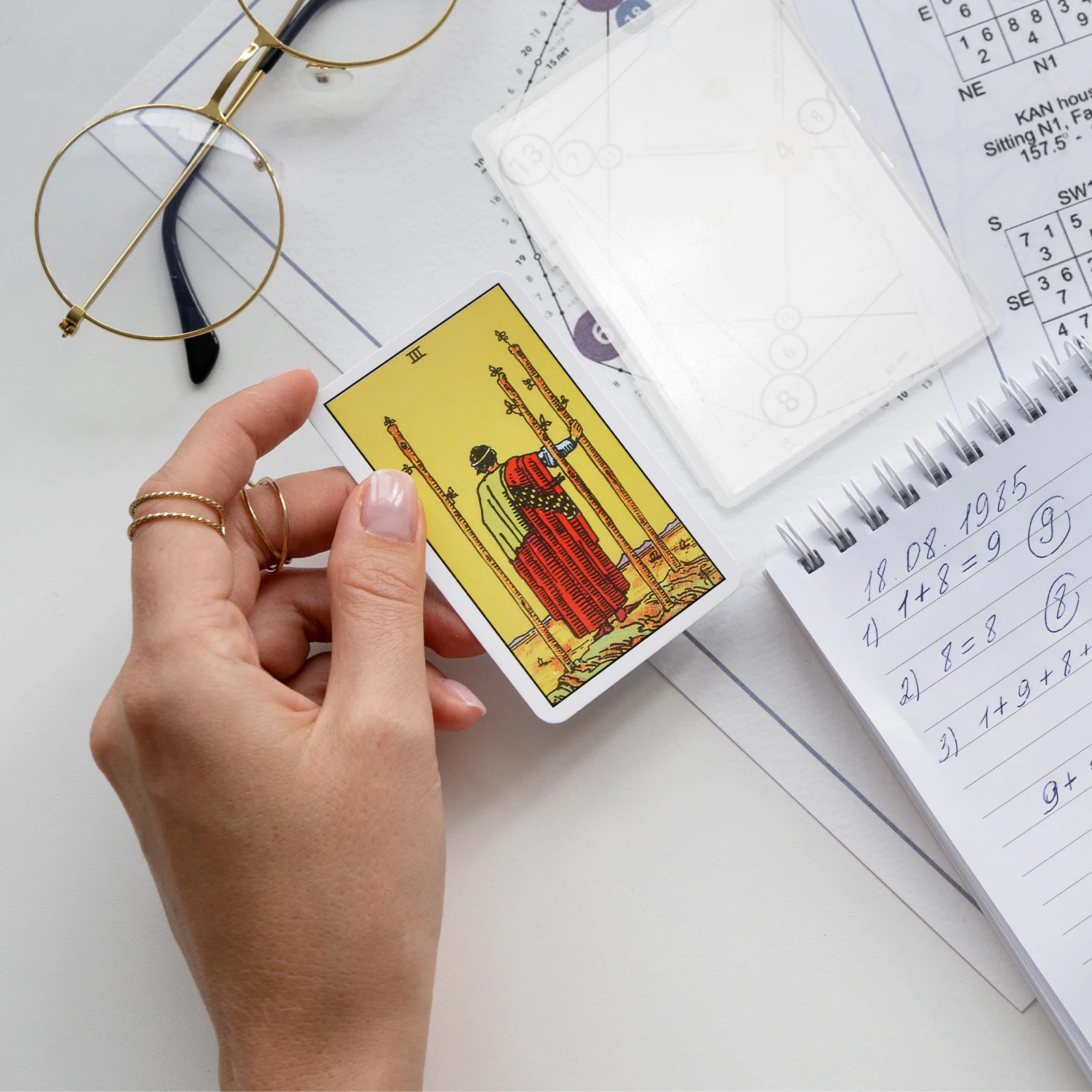 

2Pcs Portable Card Storage Box Clear Playing Card Holder Case Organized Solution for Cards Index Or Trading Decks Space-Saving