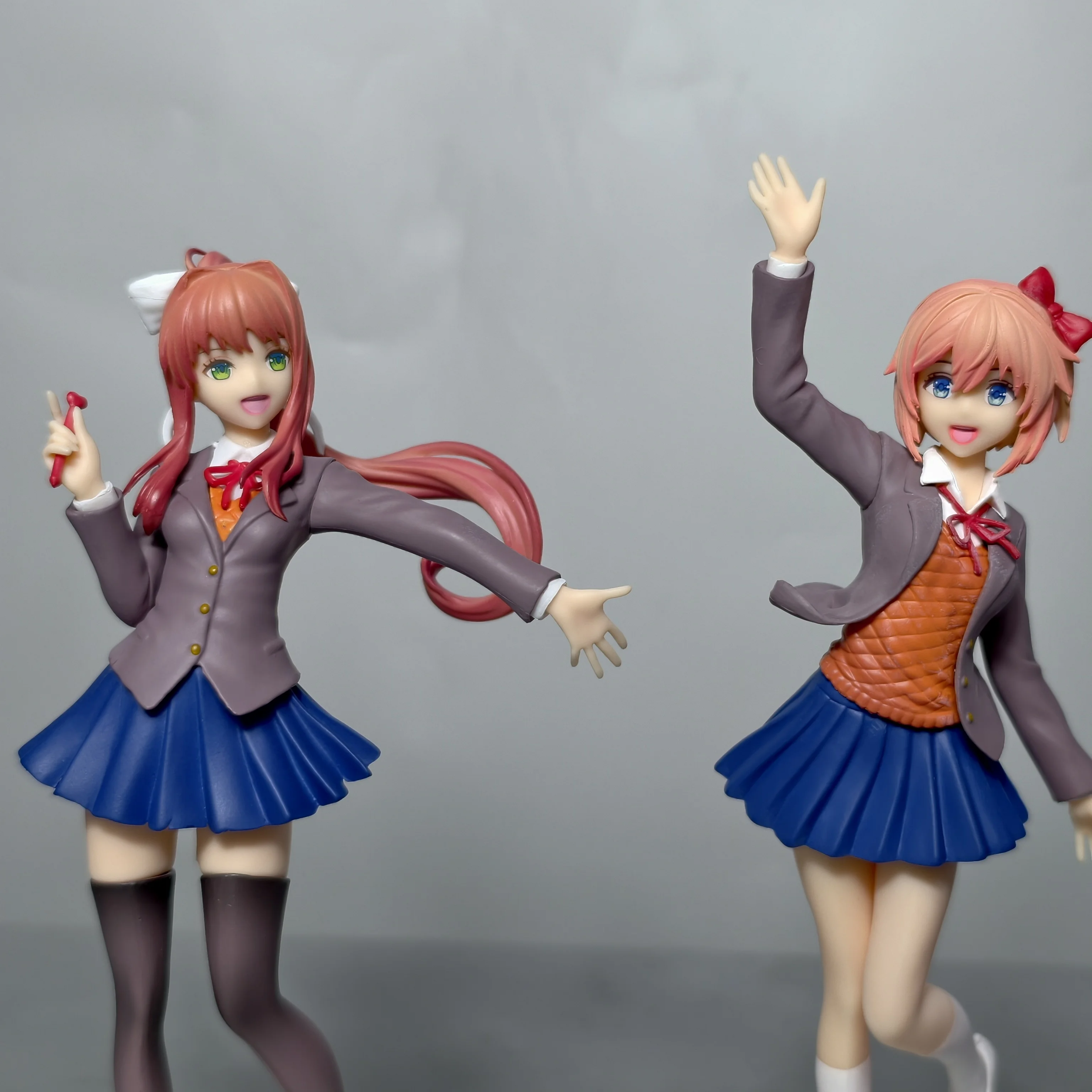 17 cm 6,69 Zoll Anime Sayori Monika Figuren PVC-Statue Desktop-Ornament Sammlerstück Statuenmodell Dekoration Zimmer Schreibtisch Spielzeug Geschenke – Detail 5