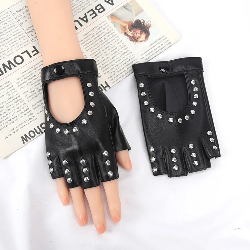 

1pair Black Gothic Rivets Fingerless Gloves Semi-Fingers Breathable Driving Women Pu Leather Punk Gloves Halloween Dance Gloves