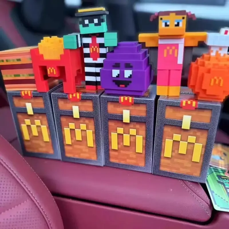 2025 Kawaii Happy Mealของเล่นอะนิเมะตัวเลขขายส่งกล่องตาบอดZombie HamburglaรูปFigurineคริสต์มาสของขวัญของเล่นเด็ก