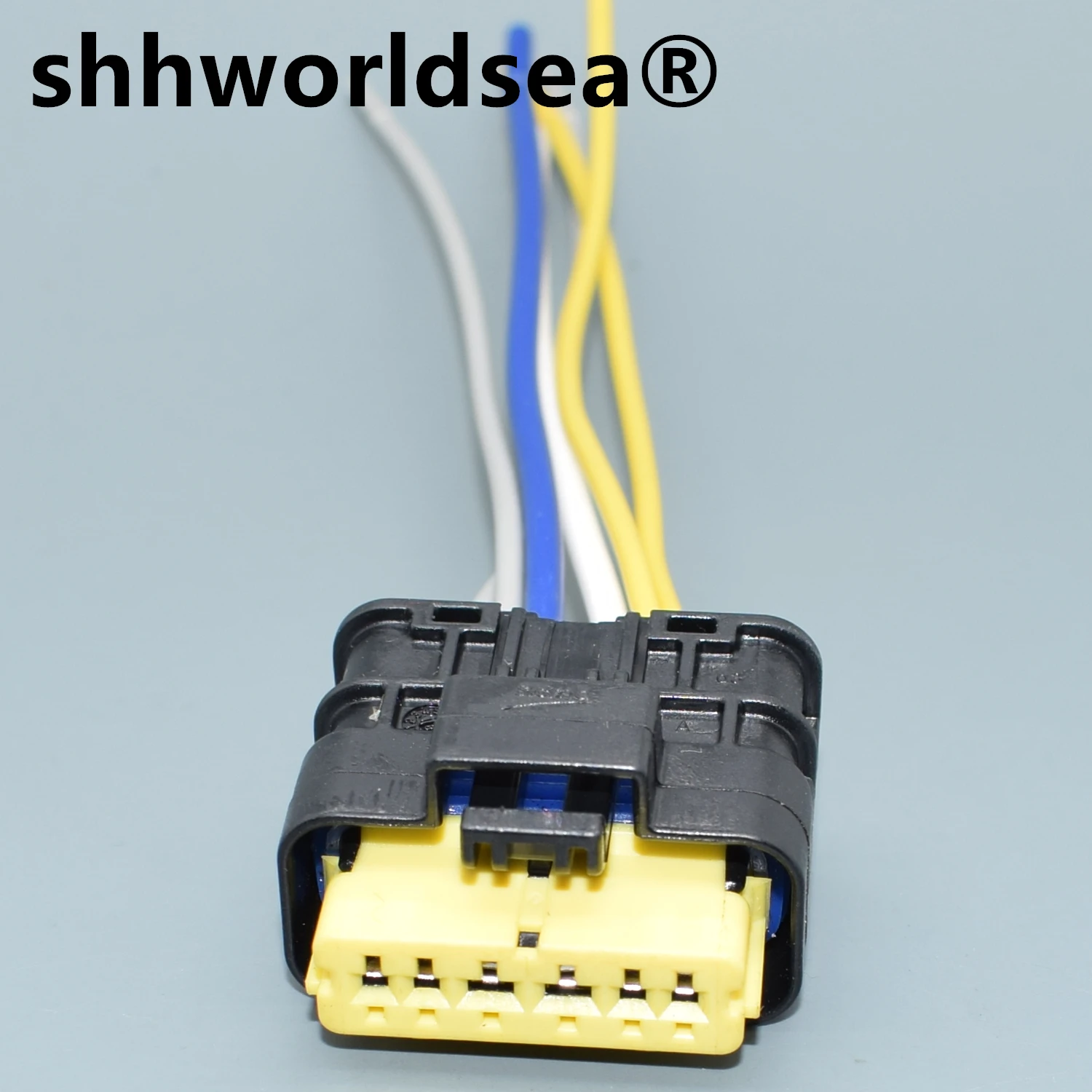 

shhworldsea 1pcs For Nissan Sunny March Qashqai Murano Teana Tiida Sylphy Livina Bluebird KIcks Cima x-tail taillight plug cable