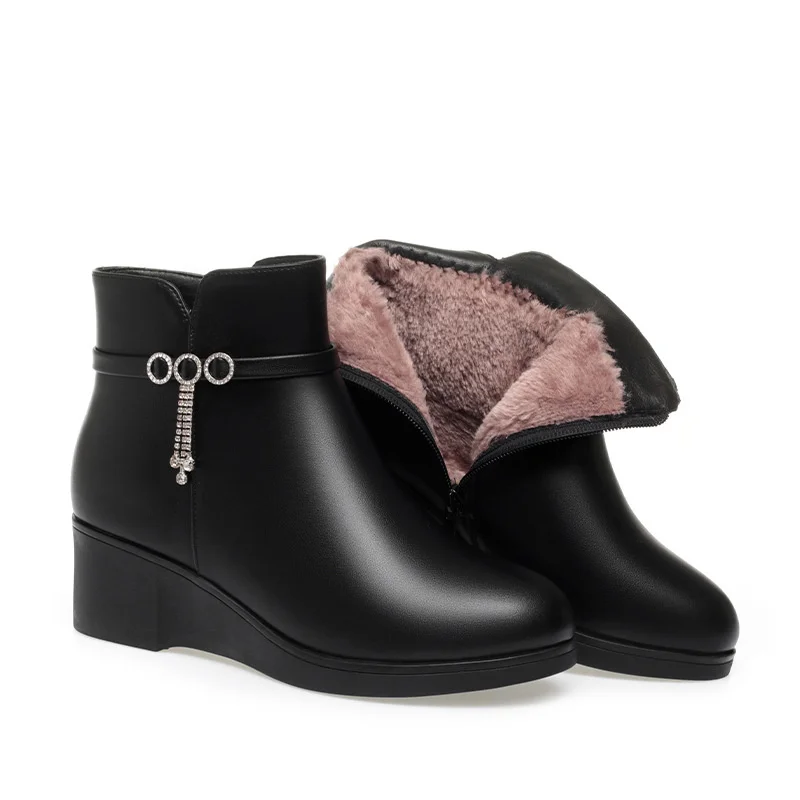 Anti-skip ankle boots com cunhas para as mulheres, ankle boots pretas com cunhas e dedo do pé redondo, sapatos de pelúcia quentes para o inverno