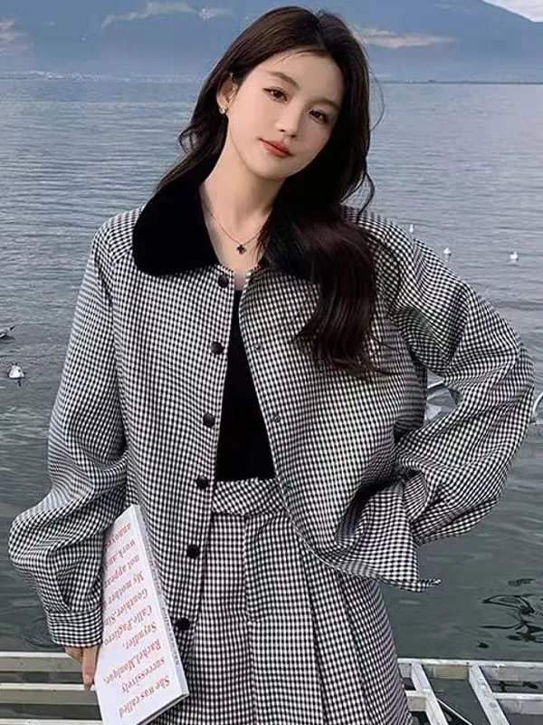 

Fashionable Black White Plaid Baseball Jacket Short Outerwear Women's 2025 Spring New College Style Top A-Line Skirt Set