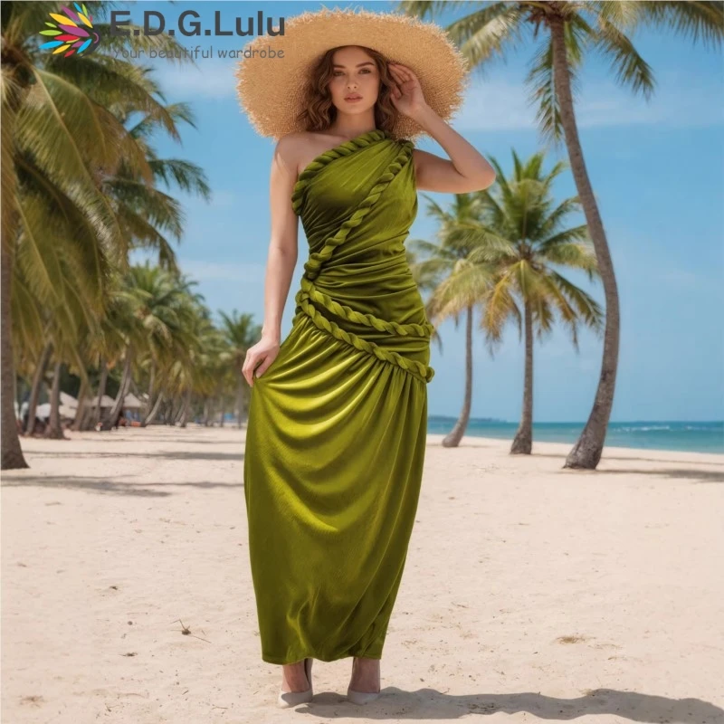 EDGLuLu Retro Twisted Irregular Splicing Green Velvet Elegant Party Dresses Woman Slanted Collar One Shoulder Long Dresses 0728