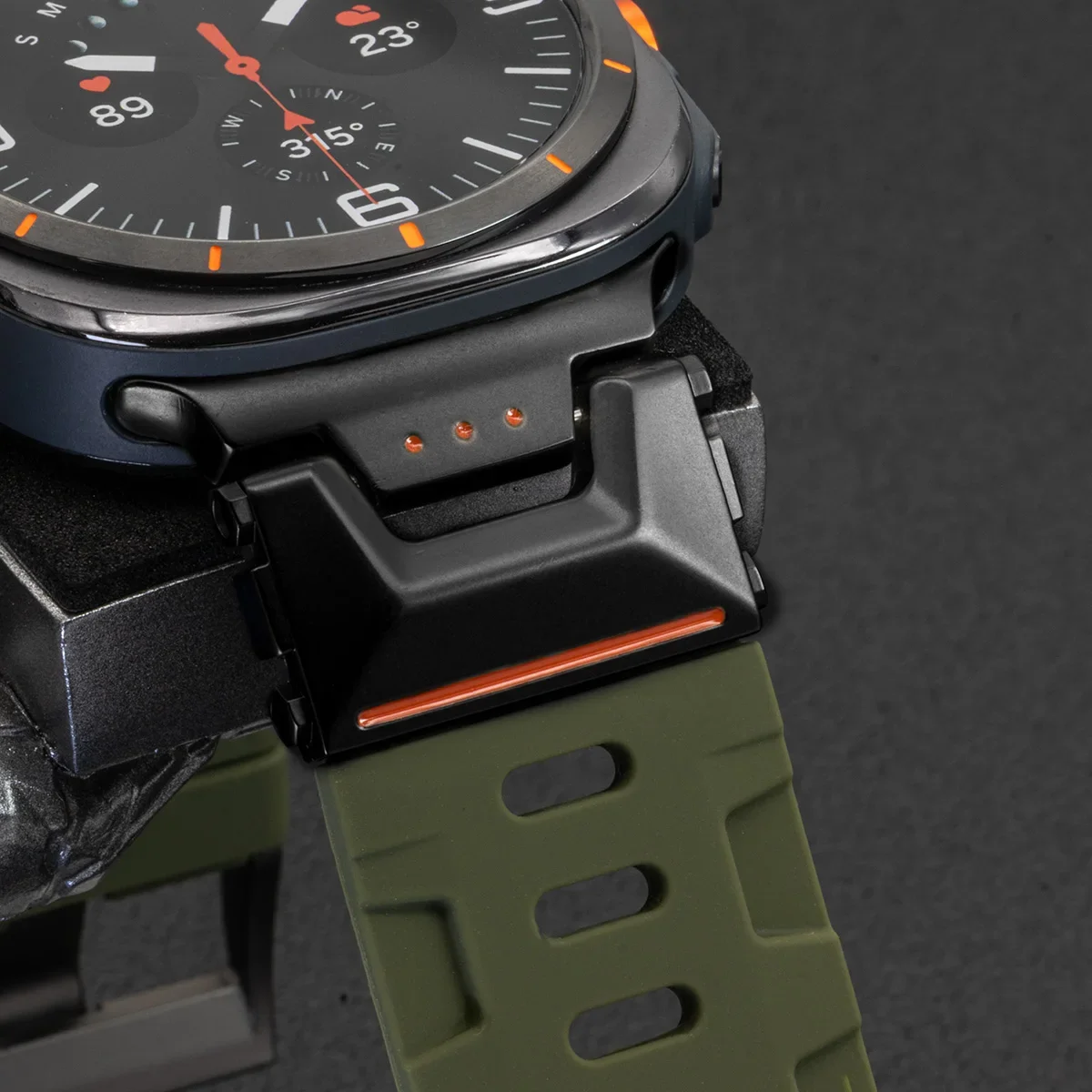 حزام سيليكون مطاطي لساعة سامسونج جالاكسي الترا 47 ملم سوار رياضي فاخر للرجال جالاكسي الترا 2025 بدون فجوات سوار نهاية منحني #2