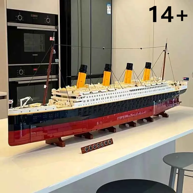 9090 قطعة جديدة من سلسلة أفلام تيتانيك الكبيرة، مجموعات مكعبات بناء سفينة الرحلات البحرية الكبيرة، ألعاب للبالغين والأطفال، هدايا عيد الميلاد #1