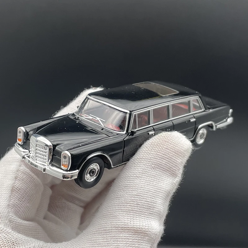 DCT extension 1:64 600 Pullman W100 LWB alloy car model collection gift