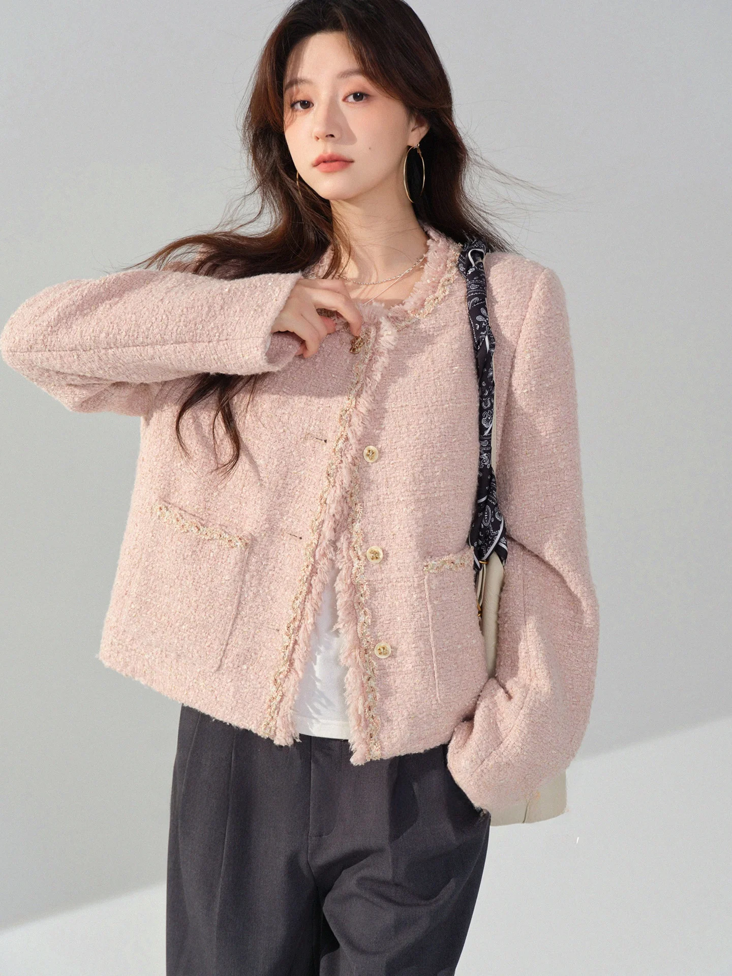 

bunny ort Notch Lapel down Jaet Women's Sweet Temperament Soft round Ne Embellied Trim Winter Faion Outerwear