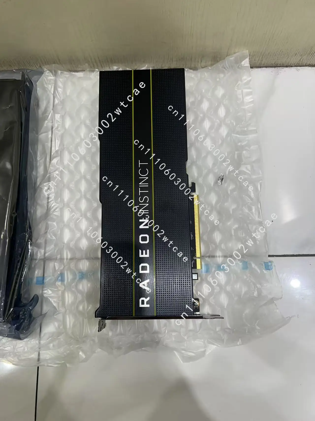Output Desktop Machine Learning Radeon MI50 32GB GPU Workstation mit HMB2-Speicher Beschleunigter Recheneinsatz DP