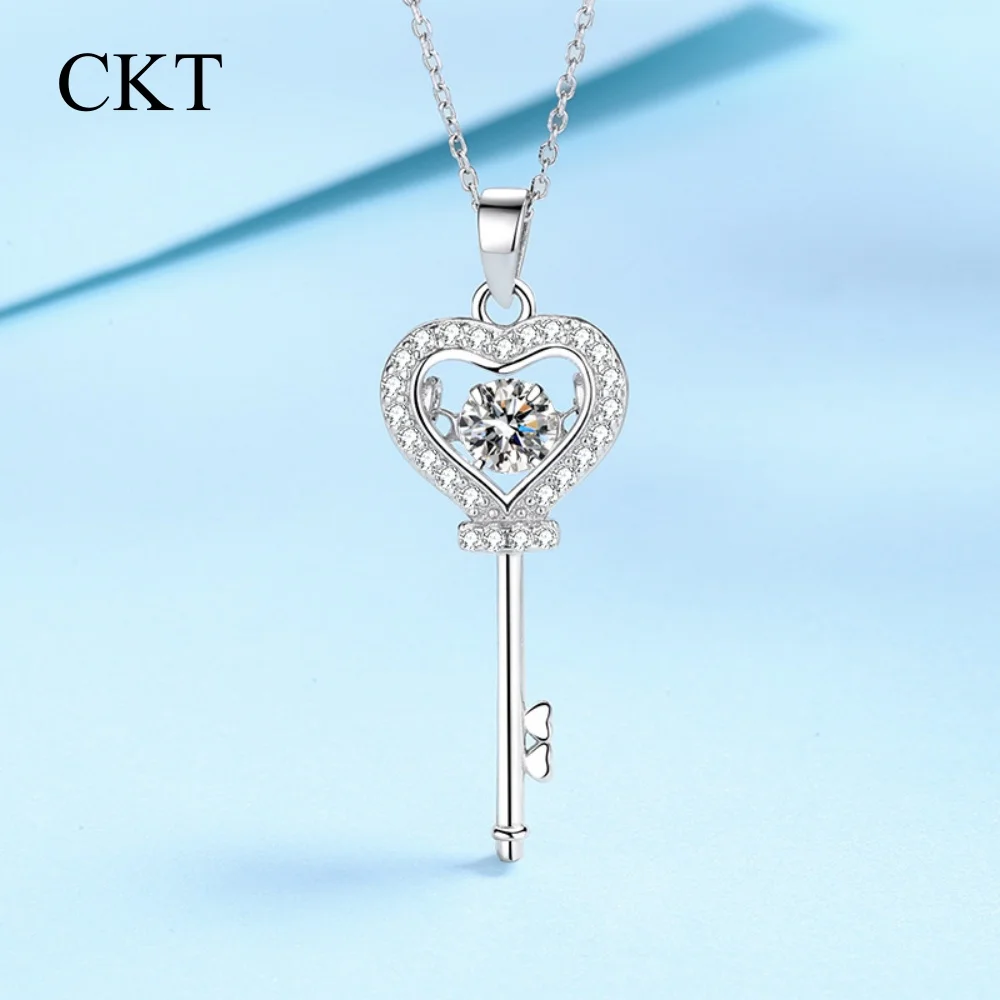 

Элитное колье-кулон CKT с муассанитом 0.5 карата, цвет D, с платиновым покрытием Pt950, свадебное ювелирное украшение