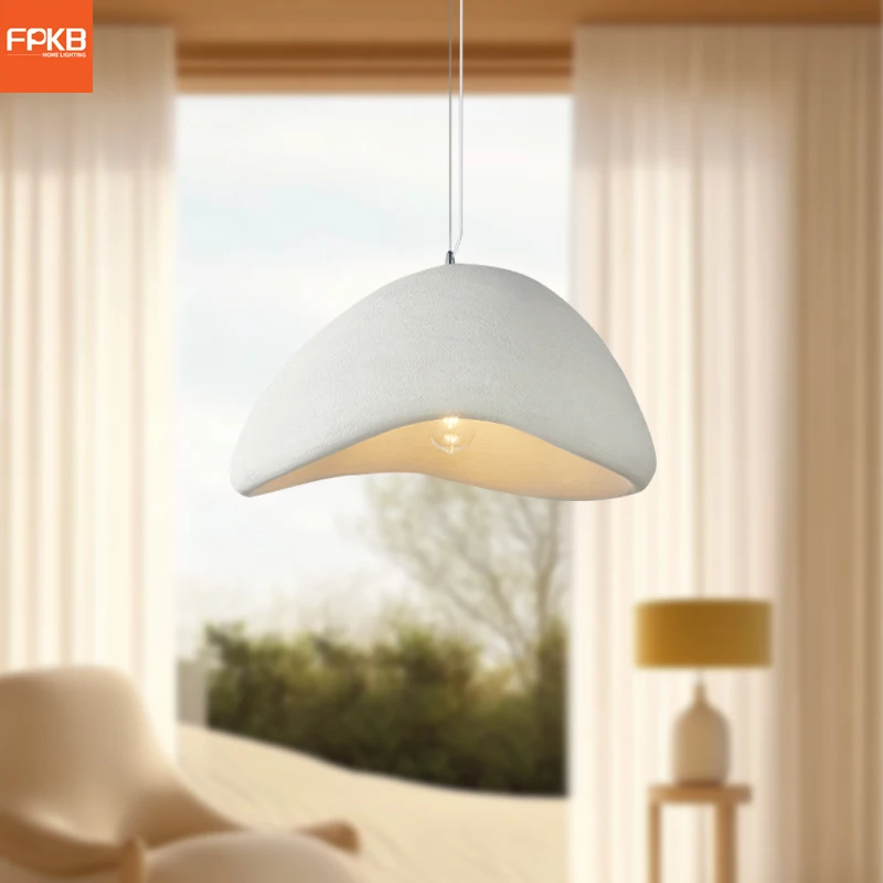 

Designer chandelier three heads creative personality bar light, wabi sanfeng clothing store, homestay cream wind lighting