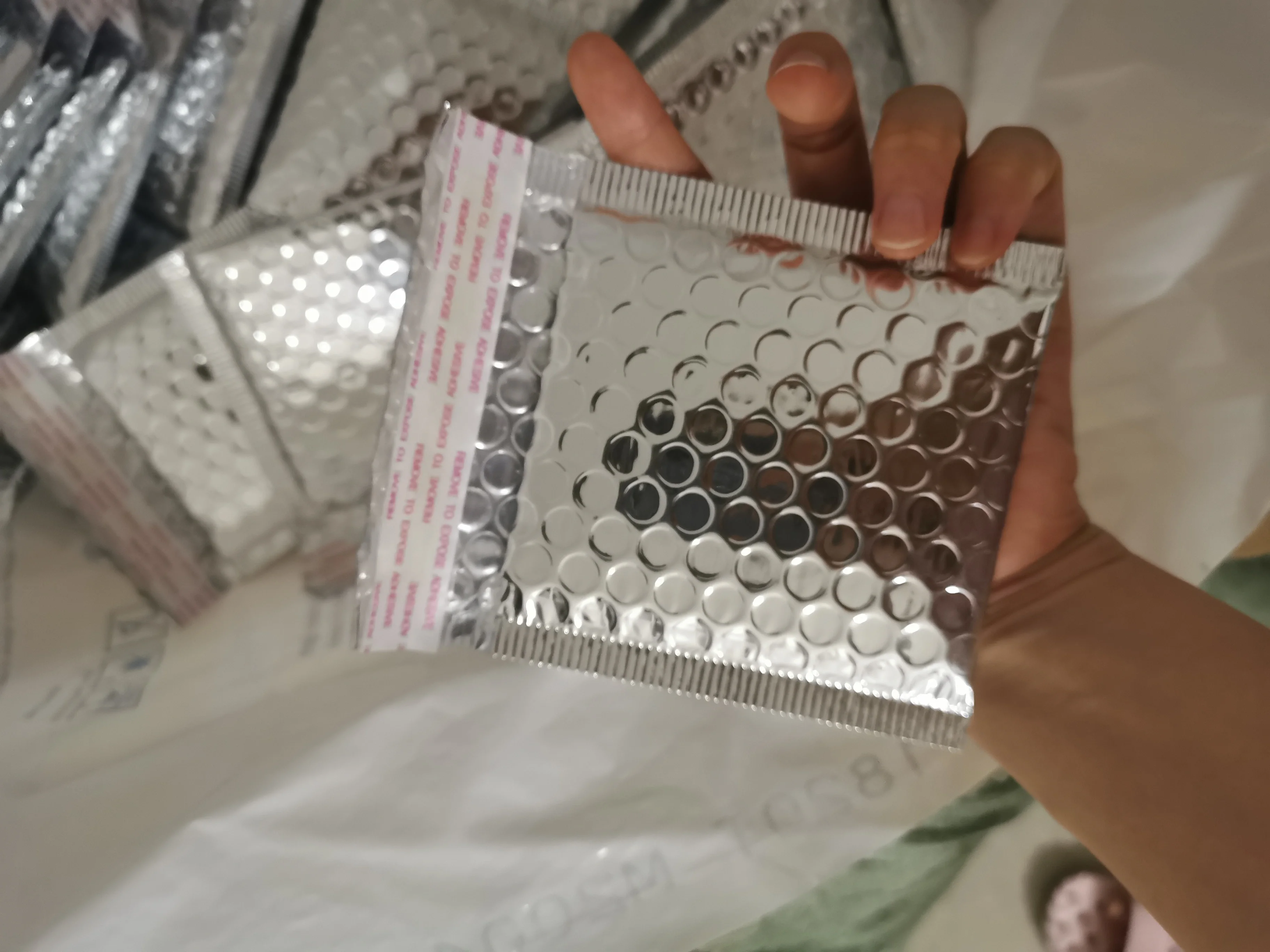 100Pcs/lot Silver Bubble Mailers Padded Envelopes,Multi-function Packaging Metallic Shipping Bags,Bubble Shipping Mailing Bags