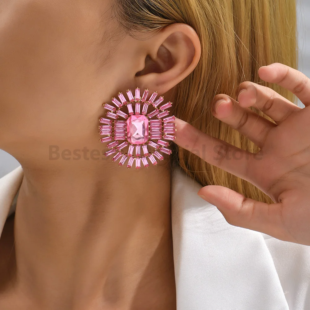 

New Fashion Resin Metal Piercing Round Stud Earrings For Women Luxury Design Jewelry Modern Popular Eco-Friendly Ear Accessories