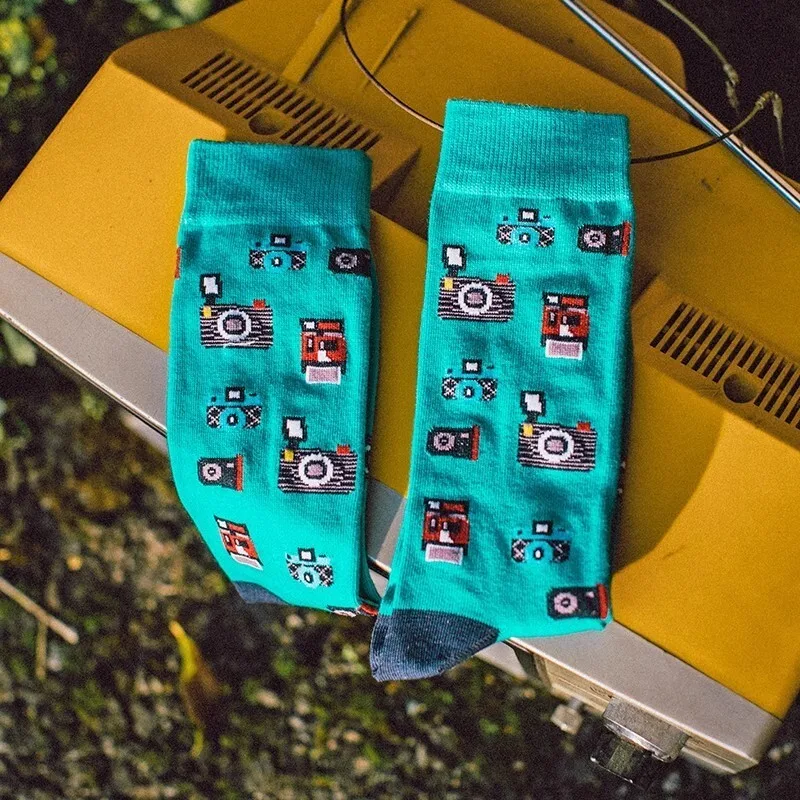 

CHAOZHU 1 пара синих ярких хлопковых вязаных модных носков с мультяшной камерой для мужчин, большой размер