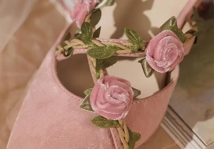 Small Size 33 Sweet Girls Pink Suede Flower Vines Pointed Toe Shallow Slip On 4.5 CM Thin Heels Hollow Pumps Bride Wedding Shoes