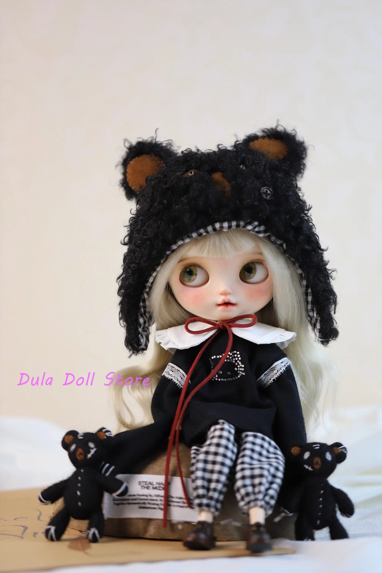 ชุดตุ๊กตาสีดำลายหมีน้อยสำหรับตุ๊กตาบลายธ์ แลนแดซ แลนดูดู ob24 ob22