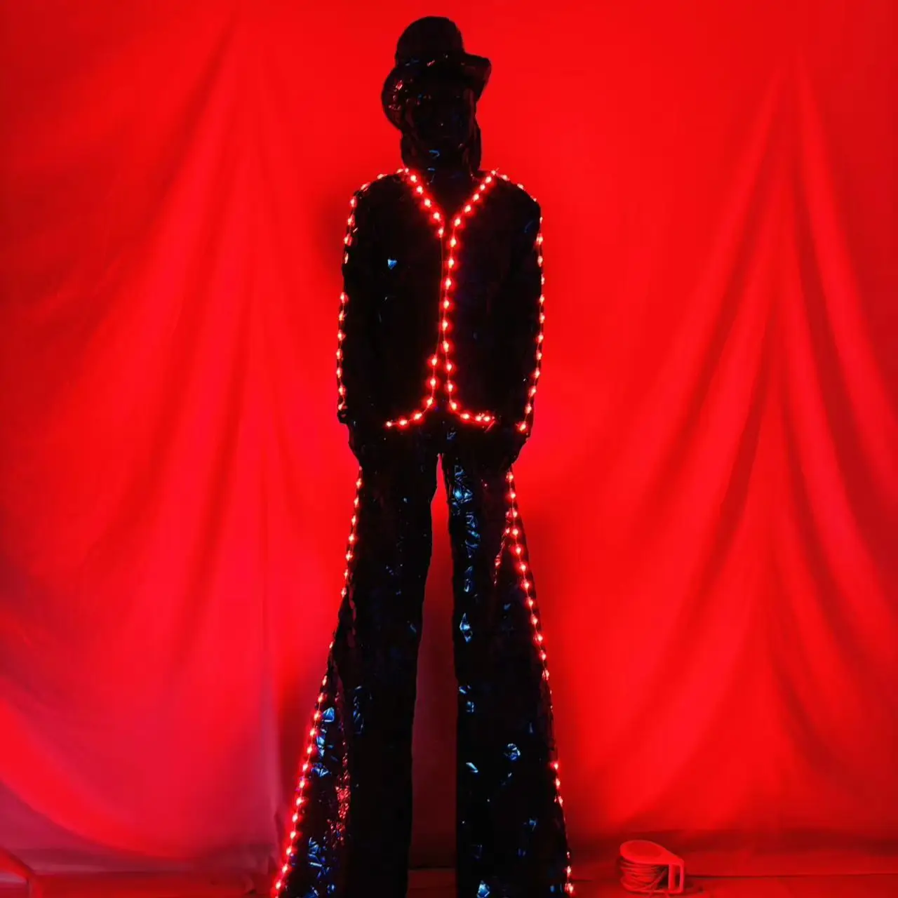 

LED Stilts Walker Robots Shiny Mirror Sequin Fabric Suits Show Stage Performance Cosplay Costumes for Entertainment Events hallo