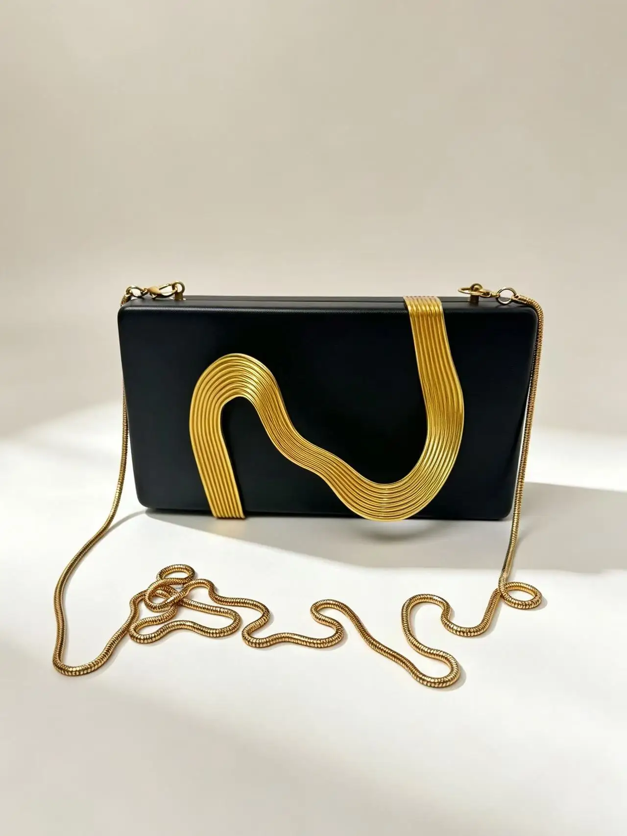 1Pc  PU Fashion Clutch Bag with Irregular Metal Decor, Evening Bag With Detachable Metal Chain, Can Be Worn as Shoulder & C