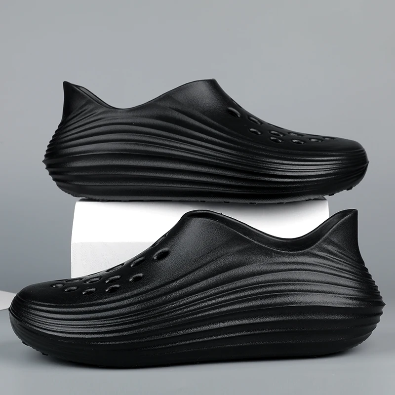 صنادل رجالية صيفية كبيرة الحجم مضادة للانزلاق ومقاومة للاهتراء للقيادة في الهواء الطلق أحذية الشاطئ الرياضية شباشب تصميم بفتحة قابلة للتنفس