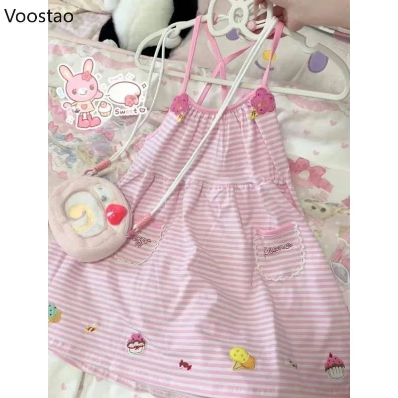 日本のかわいいロリータスタイルプリンセスドレス女性甘いストライプ漫画刺繍ストラップドレス女の子かわいい Y2k パーティーミニ Dres