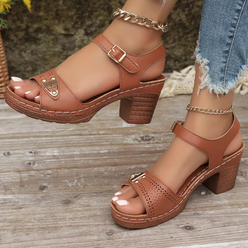 2024 summer new fashion round head comfortable casual high heels women\'s open toe sandals