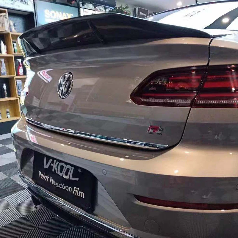 The rear wing of carbon fiber beautifier for automobile rear spoiler is suitable for Volkswagen VW CC arteron 2019 2020 2021