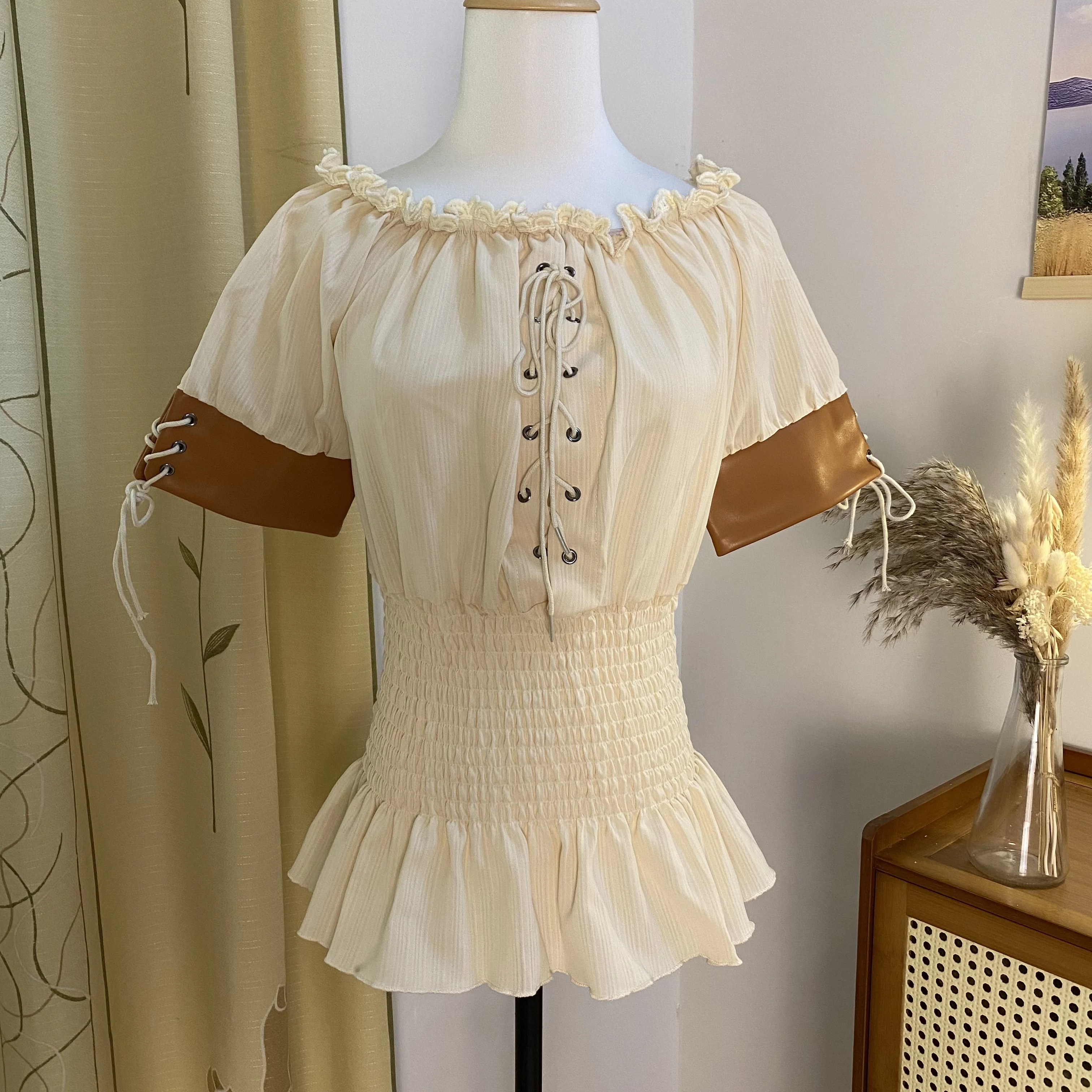 

Блузка женская винтажная в стиле ретро, топ в викторианском стиле в стиле стимпанк, рубашка с коротким рукавом и открытыми плечами, милая свободная одежда в средневековом стиле