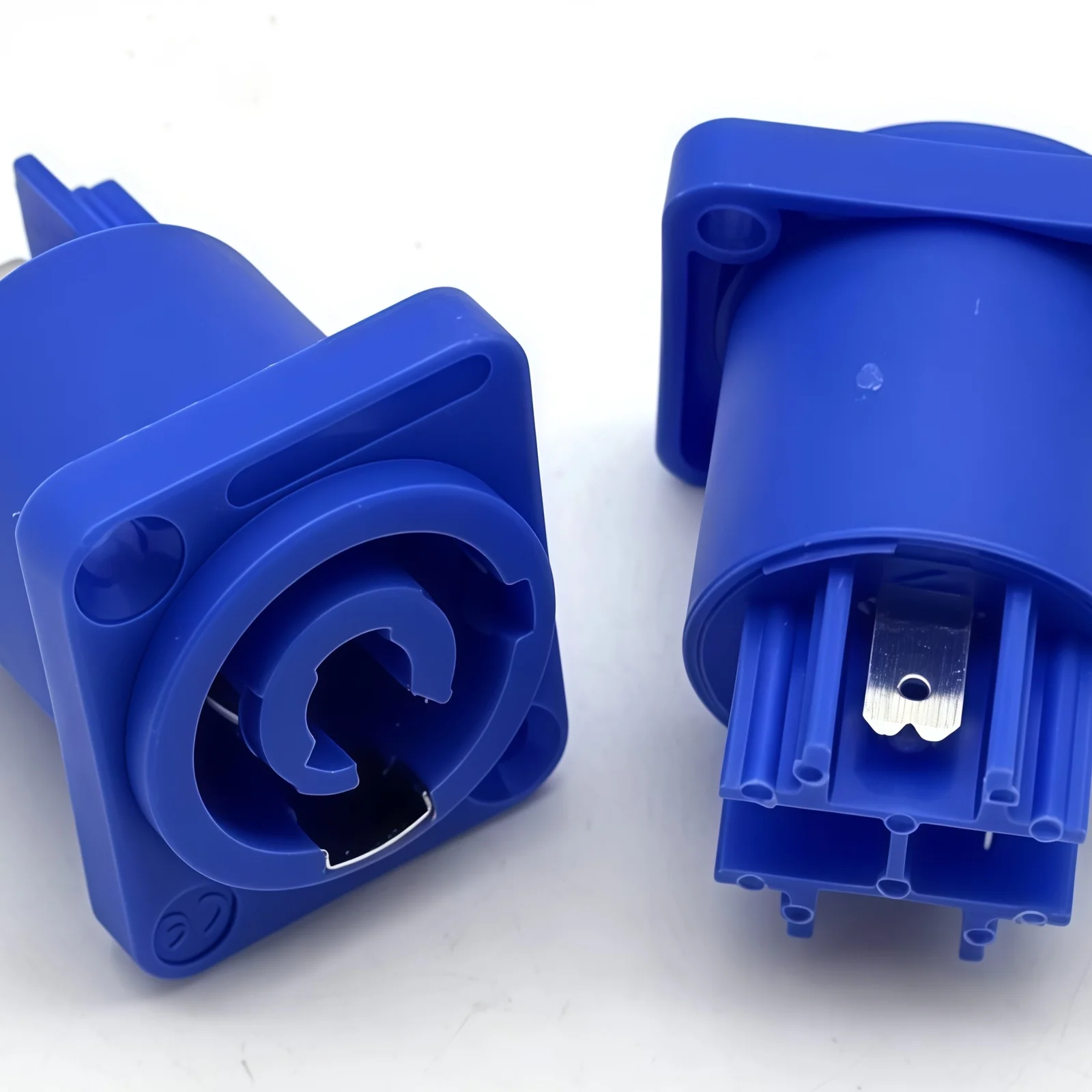 100pcs Powercon Connector 3 Pins 20A 250V Power Speaker Panel Socket Female For LED Screen Stage Lighting