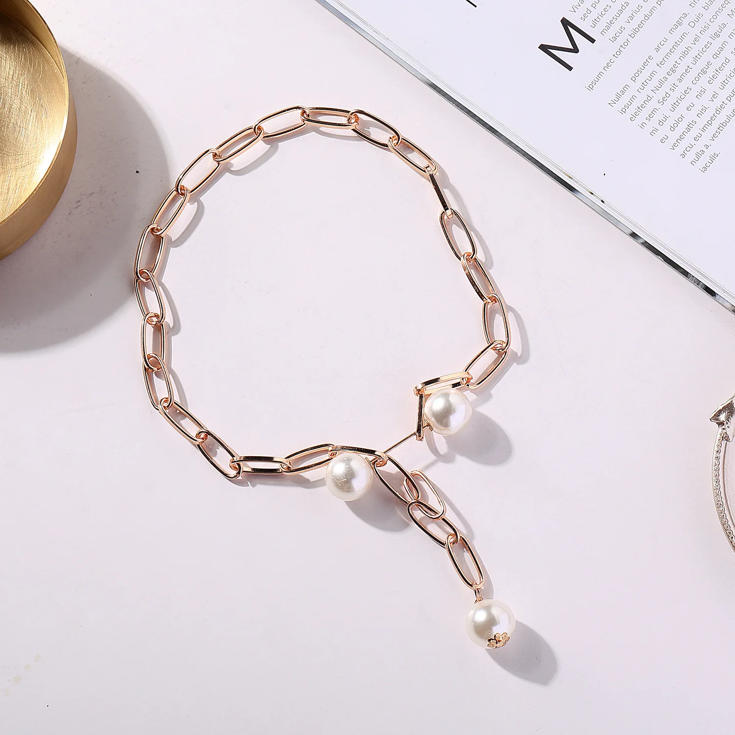 Lock-shaped thick chain pearl ring buckle pendant necklace female, personalized punk exaggerated fashion necklace