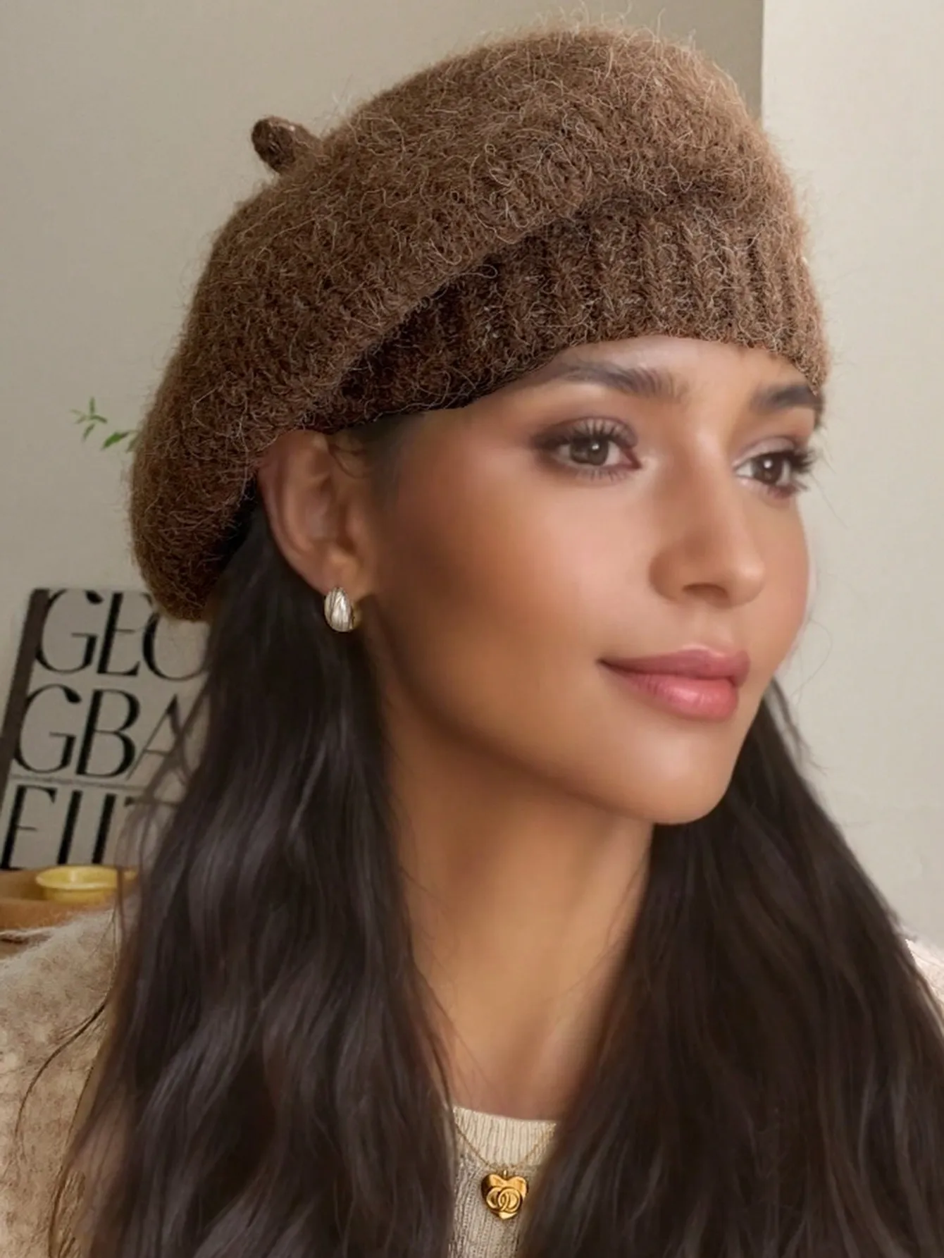 1pc Women's Fluffy Beret Hat, Solid Color Fine Fleece Knitted Cloud Beanie, Painter Hat Newsboy Cap, Washable But Not Machine Washable, Suitable For Autumn/Winter Daily Wear, Walking, Shopping