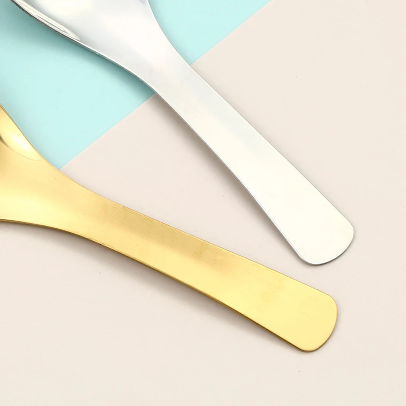 Cucchiaio da appendere alla parete con manico creativo cucchiaio da tavola per bambini in acciaio inossidabile cucchiaio da tè cucchiaio da caffè cucchiaio per mescolare stoviglie Party
