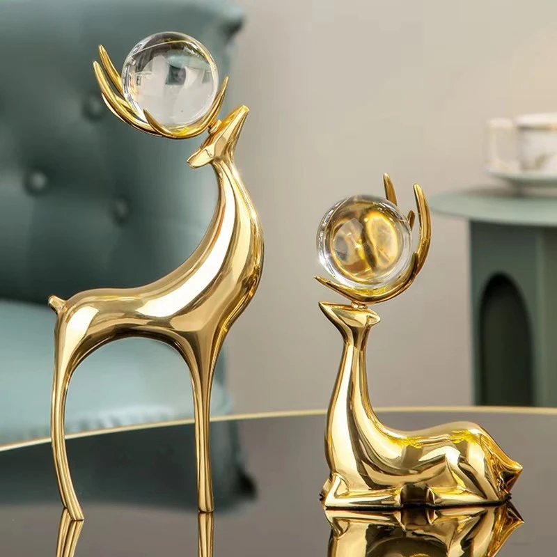 Crystal Ball Decorative Brass Deer Statue Desk Decoration Ornaments Creative Golden Deer Delicate Sculpture Room Aesthetic Decor