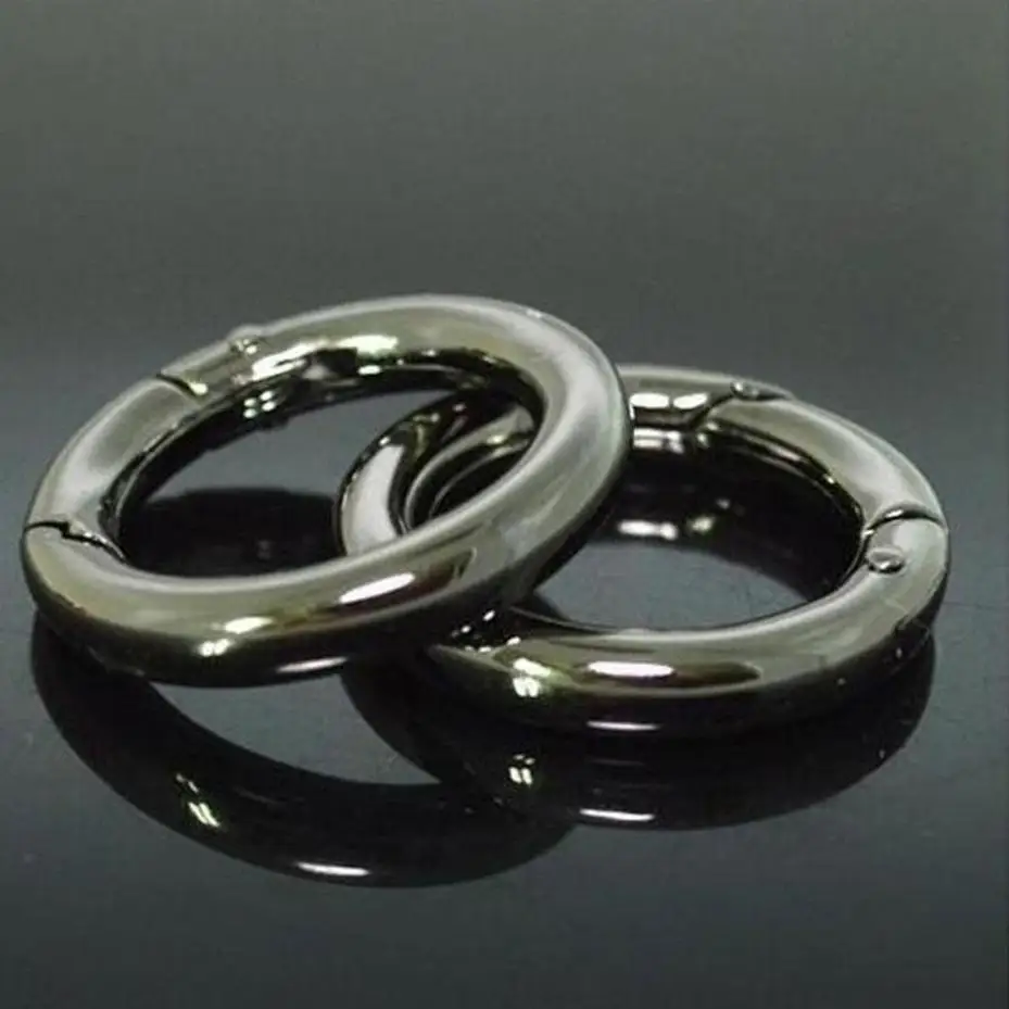 2026 Black New 1Pcs Metal Round Carabiner Spring Snap Clips Hook O Ring Keychain Keyring Backpack Buckle DIY Jewelry Openable