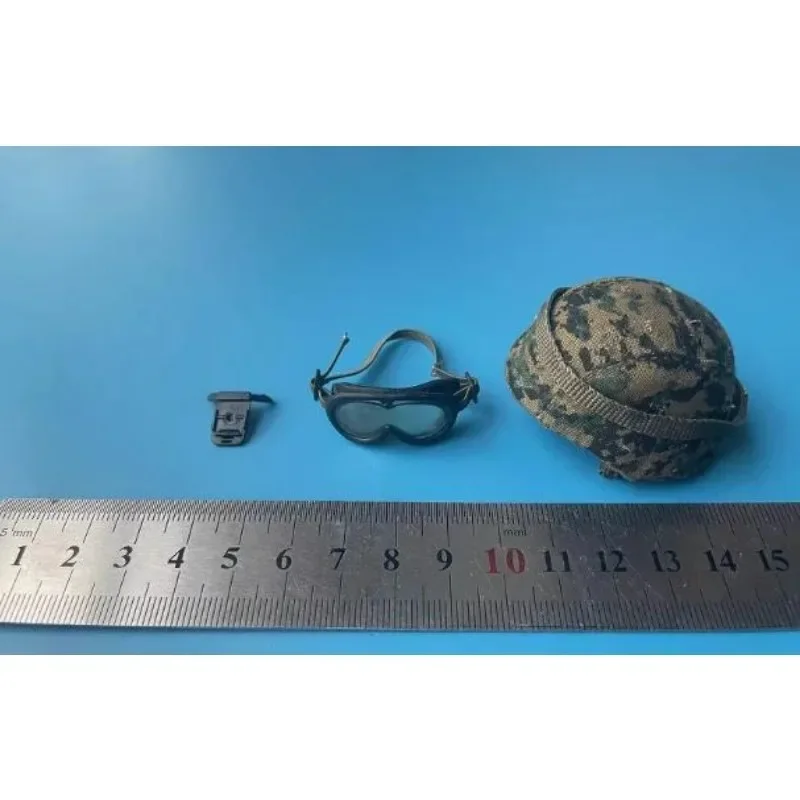 Koperta w skali 1/6, nowoczesny wojenny hełm bojowy wojskowy, plastikowy kapelusz kamuflażowy, model dla 12-calowej figurki akcji.