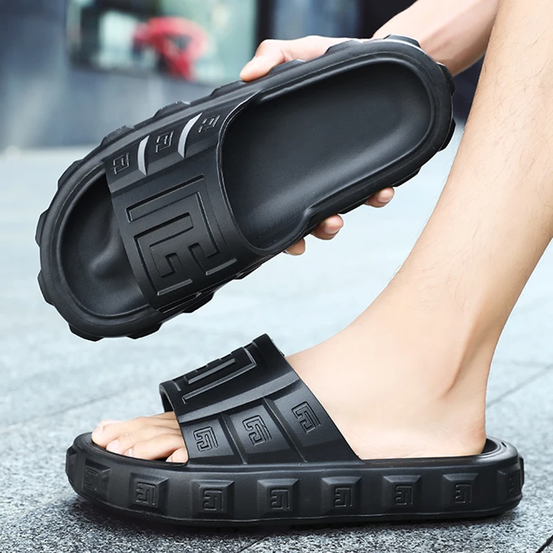 Summer Men Slippers Fashion Platform Sandals Street Outdoor Clogs Quick Dry Beach Slippers Flip Flops Comfortable Home Shoes 45