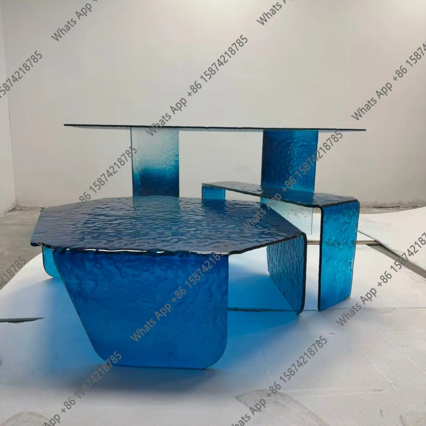 

Rt Fashion High-end Tempered Glass Italian Light Luxury Minimalist Curved Rectangular Round Custom New Style Dining Table
