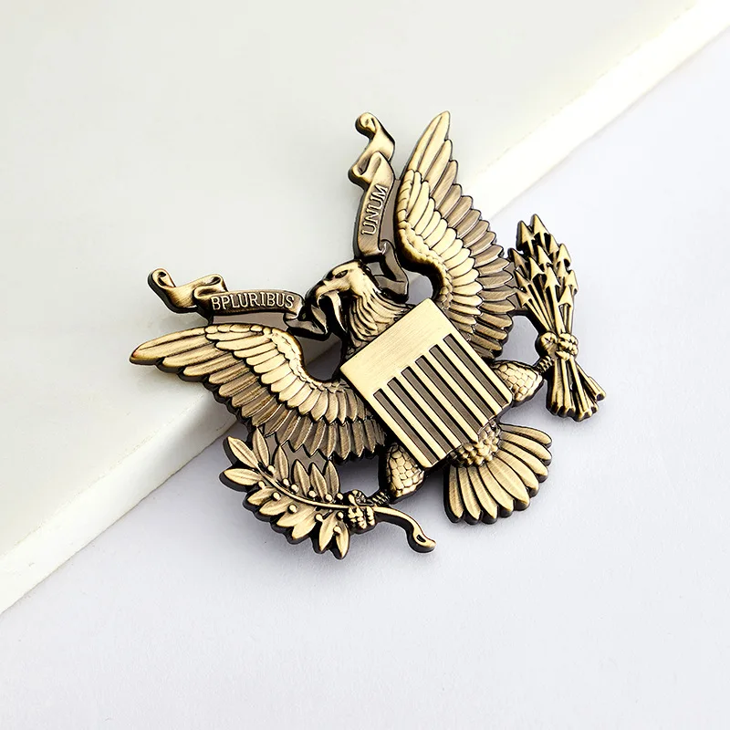 Emblem Decal Metal Badge Car Sticker Decal Eagle Shape Body Tail Car Decorative Stickers 3D Presidential Badge Scratch Stickers